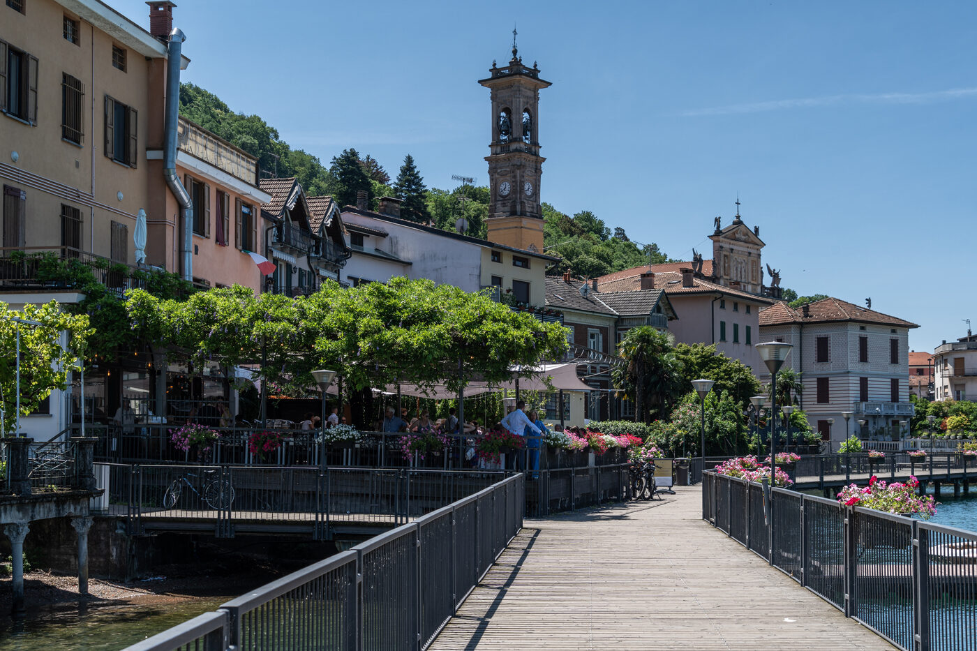 Porto Ceresio lakeside walkway